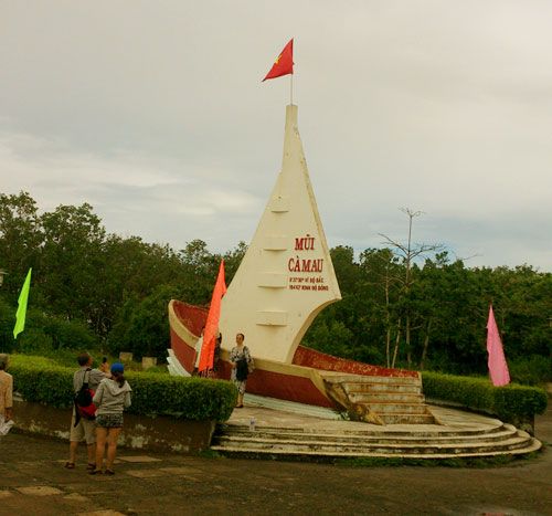 Mũi Cà Mau - cực Nam của Tổ Quốc