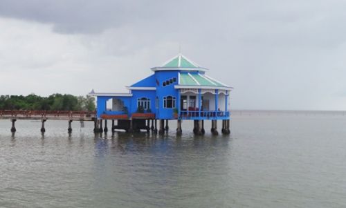 Nhà Thủy tạ - Cà Mau