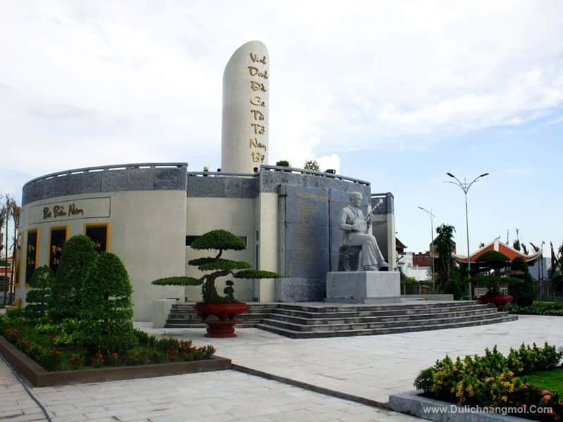 Khu lưu niệm cố Nhạc sĩ Cao Văn Lầu
