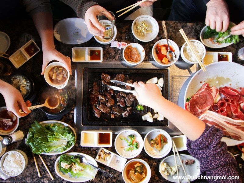 Thưởng thức lẩu Shabu Shabu và BBQ Hàn Quốc