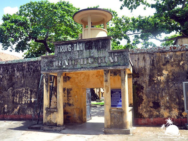 Thăm khu trại giam Côn Đảo Huyền Thoại