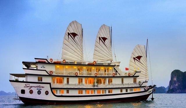 Tour khám phá Vịnh Hạ Long bằng tàu 5 sao Signature Cruise