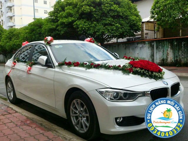 Cho thuê xe hoa cưới 5 chỗ cao cấp BMW 320i tại Sài Gòn