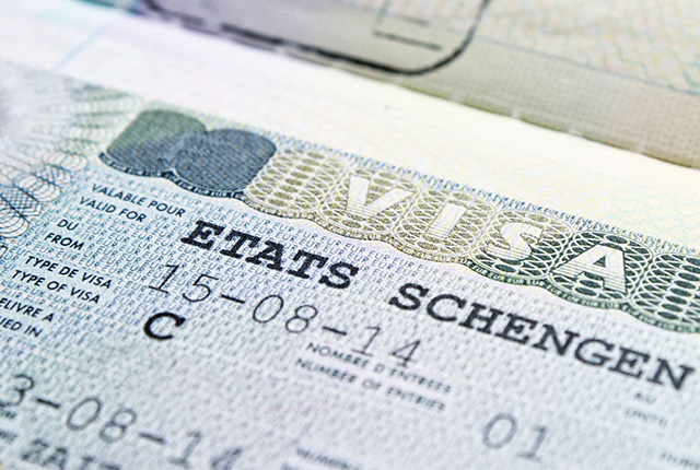 Làm gì khi hồ sơ xin visa Châu Âu bị từ chối