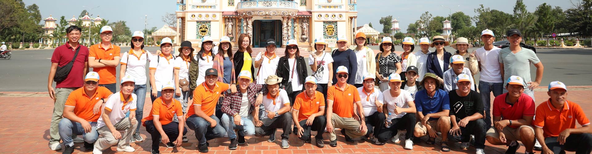 Tour du lịch khách đoàn leo núi Tây Ninh 3 ngày 2 đêm