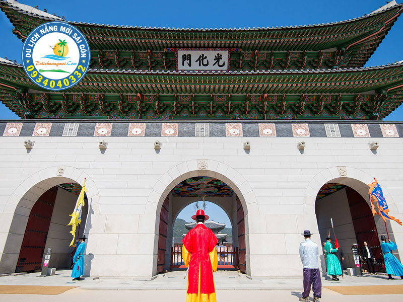 Cung điện Kyeongbok mùa thu