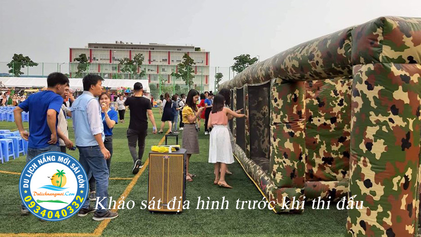 Cho thuê vật dụng teambuilding tại Sài Gòn Nhìn địa thế trước khi chinh phục nhé, nhiều thành viên vào và chưa tìm được lối ra đấy !
