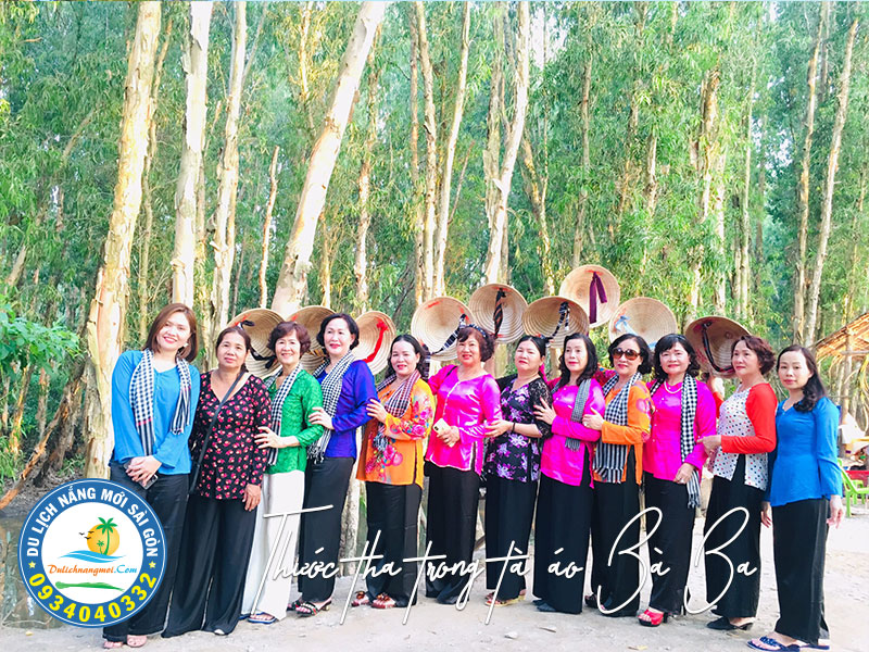 Thướt tha trong nét đẹp áo bà ba