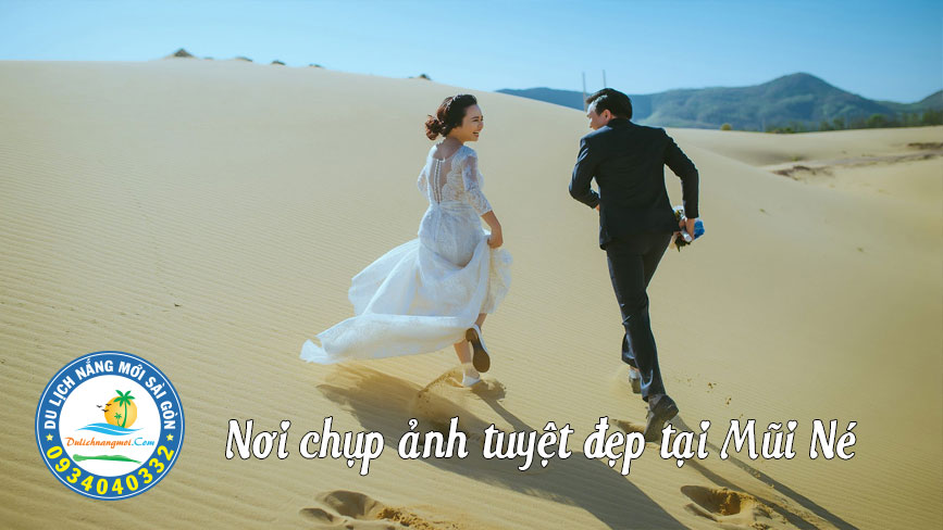 Các cặp đôi thường rủ nhau đến Mũi Né để chụp hình cưới
