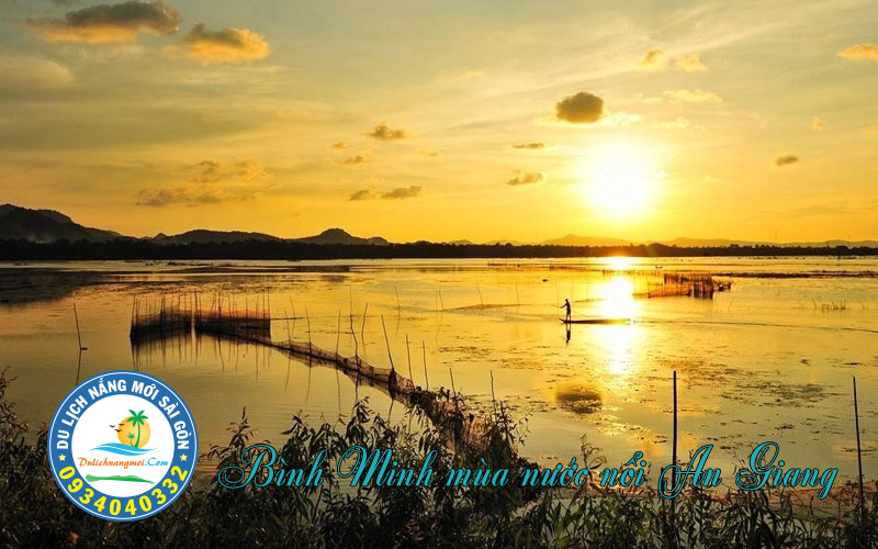 Bình minh giữa mùa nước nổi An Giang