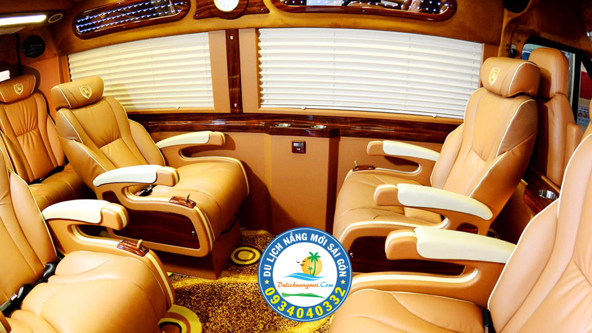 Cho thuê xe 9 chỗ Limousine tại Quận 9