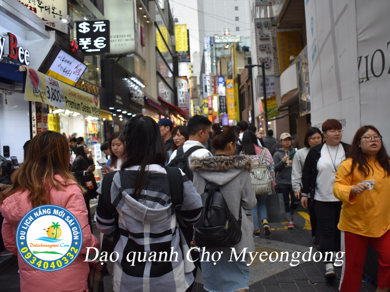 Du Lịch Hàn Quốc mà không ghé chợ Myeongdong là thiếu sót lớn đó nhé