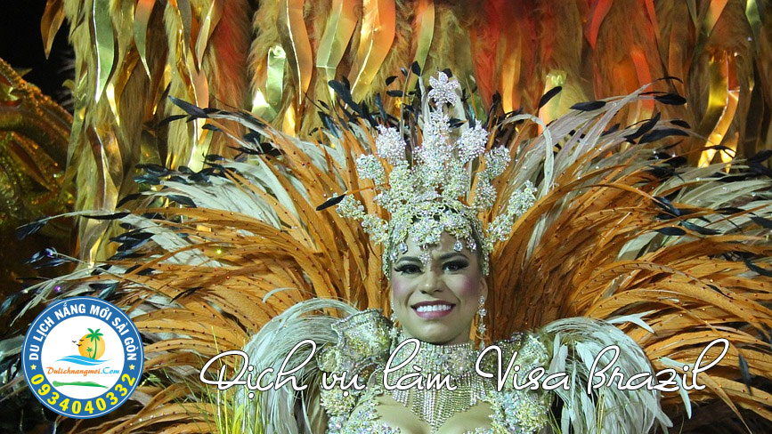 Lễ hội Carnaval đầy màu sắc tại Brazil