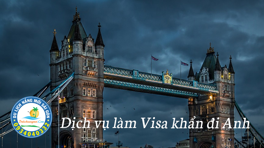 Cầu tháp London trong đêm