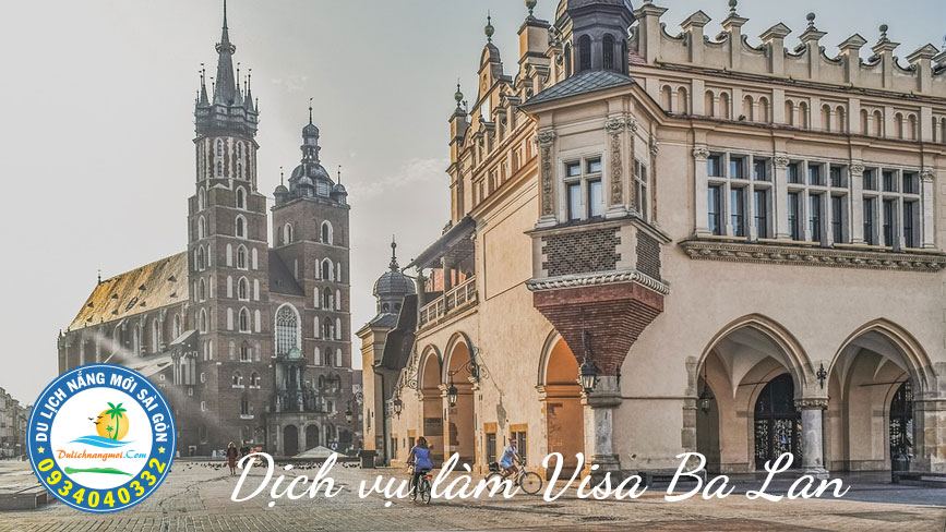 Dạo bộ tại phố cổ Florianska ở Krakow