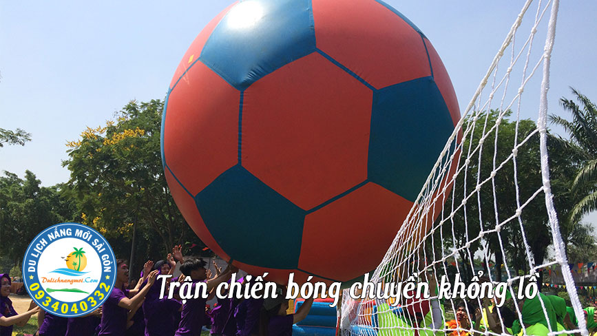Game đối kháng sôi động trong chương trình teambuilding