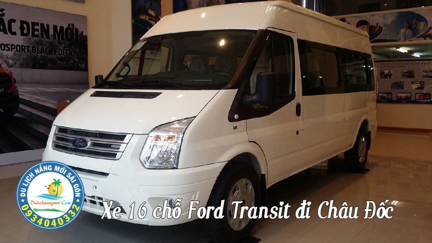 Xe Ford Transit đời mới phục vụ quý khách