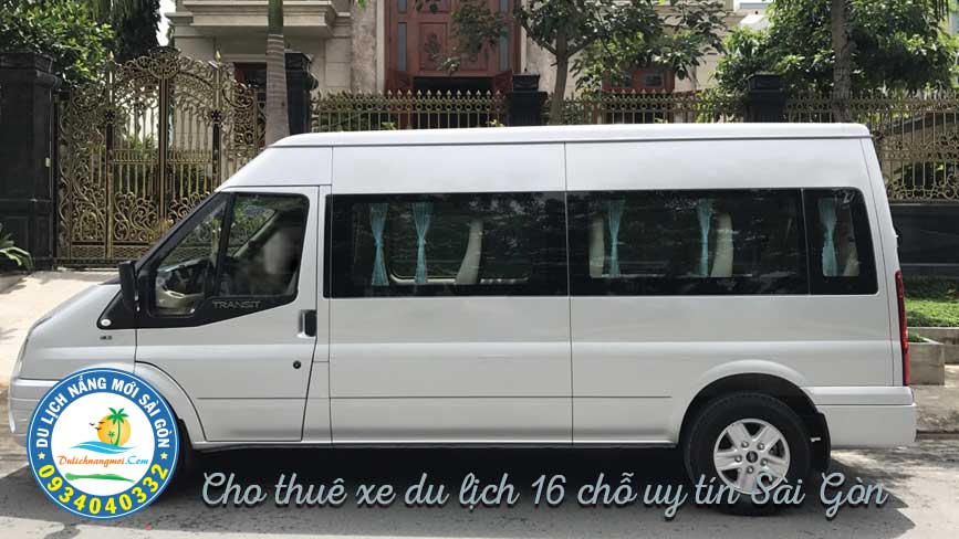 Dòng xe quốc danh 16 chỗ Ford Transit