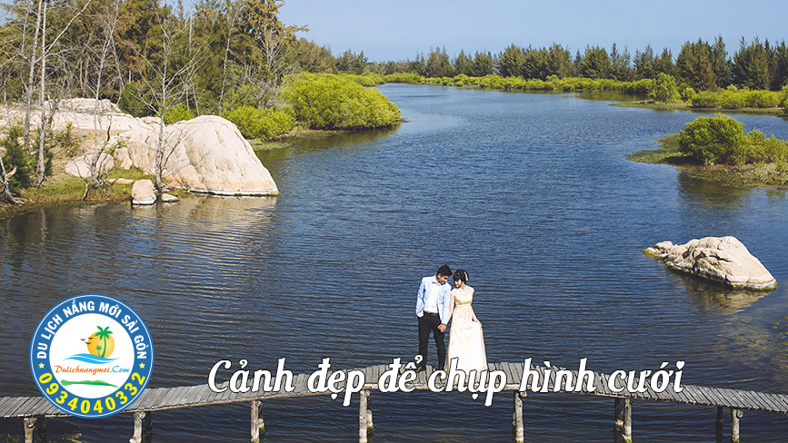 Cảnh đẹp Hồ Cốc khiến nhiều cặp đôi tìm về
