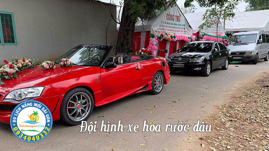 Đội hình xe hoa đi đưa dâu của Du Lịch Nắng Mới
